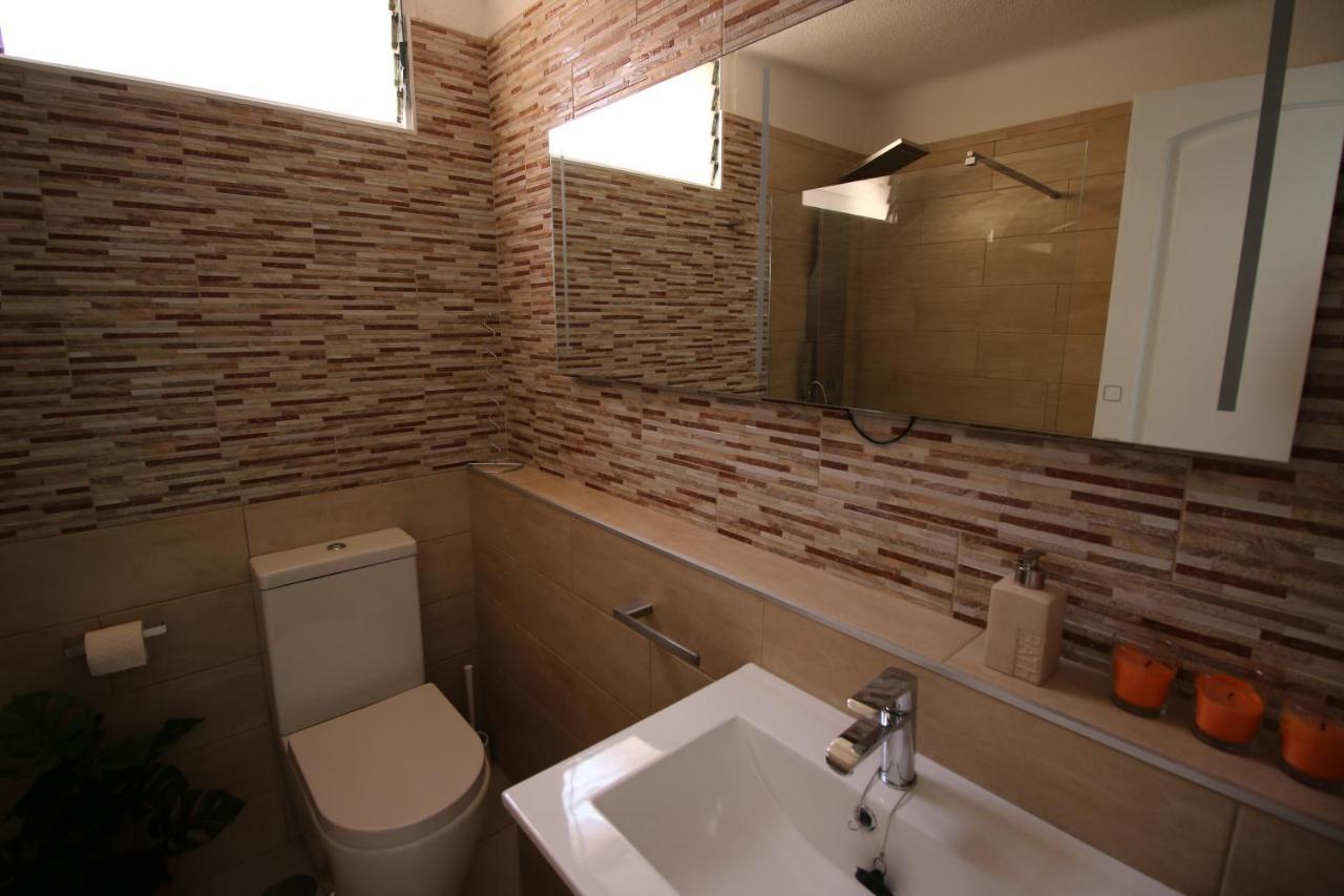 Casita Maria - Luxurious 1-Bedroom Apartment With Sea Views And Pool San Miguel de Abona Exterior foto